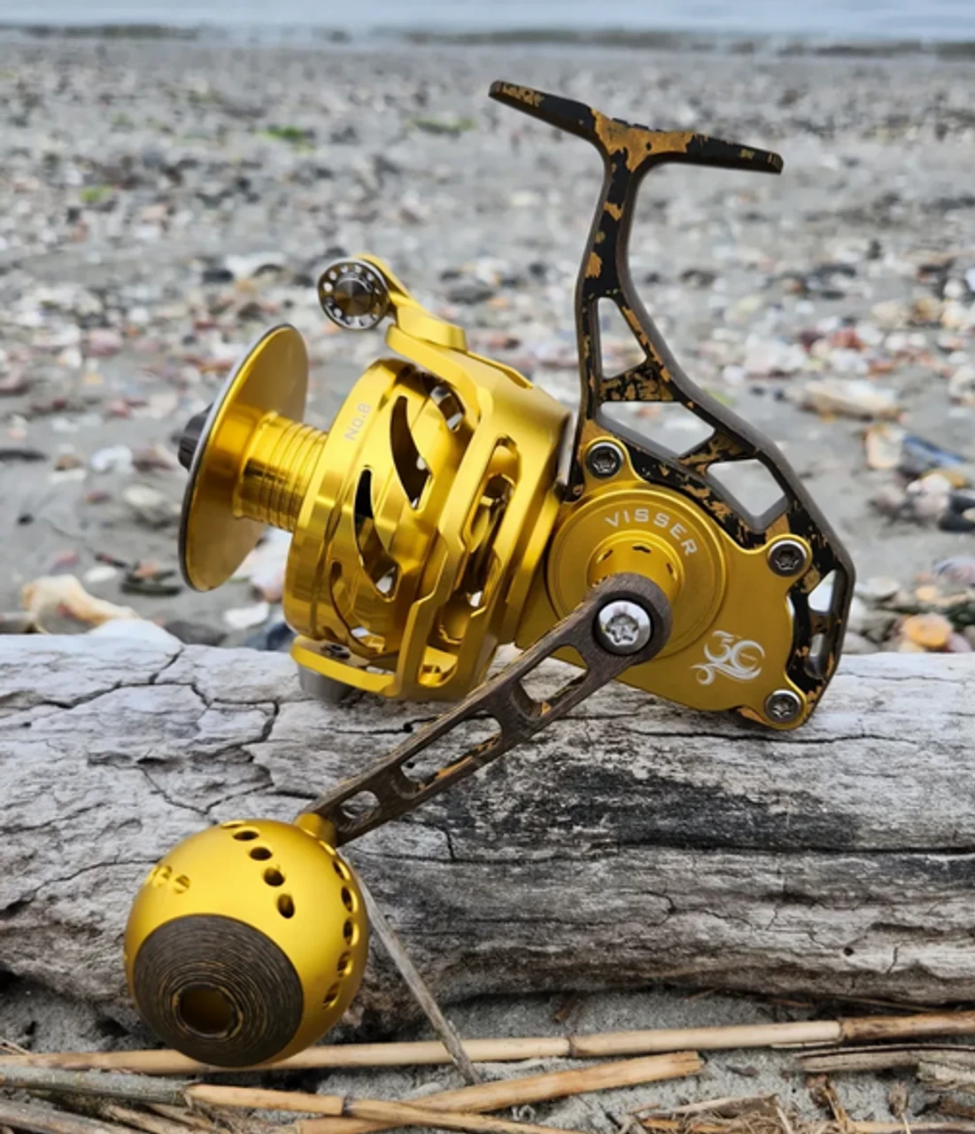 Visser PierMaster Bail-less Spinning Reel Gold PM8 Anniversary Model 3 Visser PierMaster Bail-less Spinning Reel Gold PM8 Anniversary Model